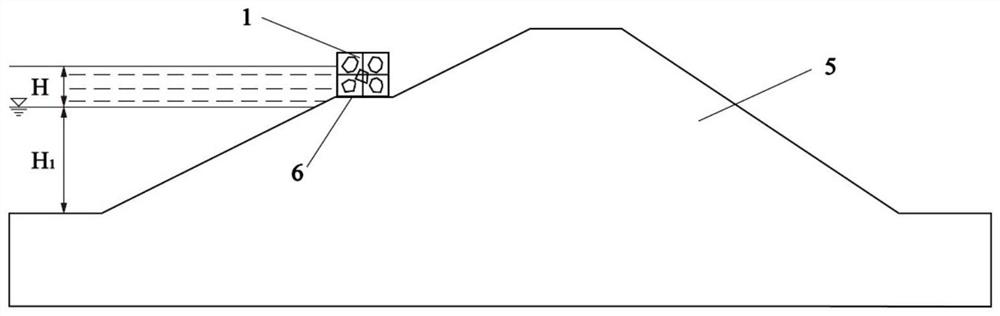 Earth and rockfill dam ice pushing and pulling prevention structure and construction method thereof