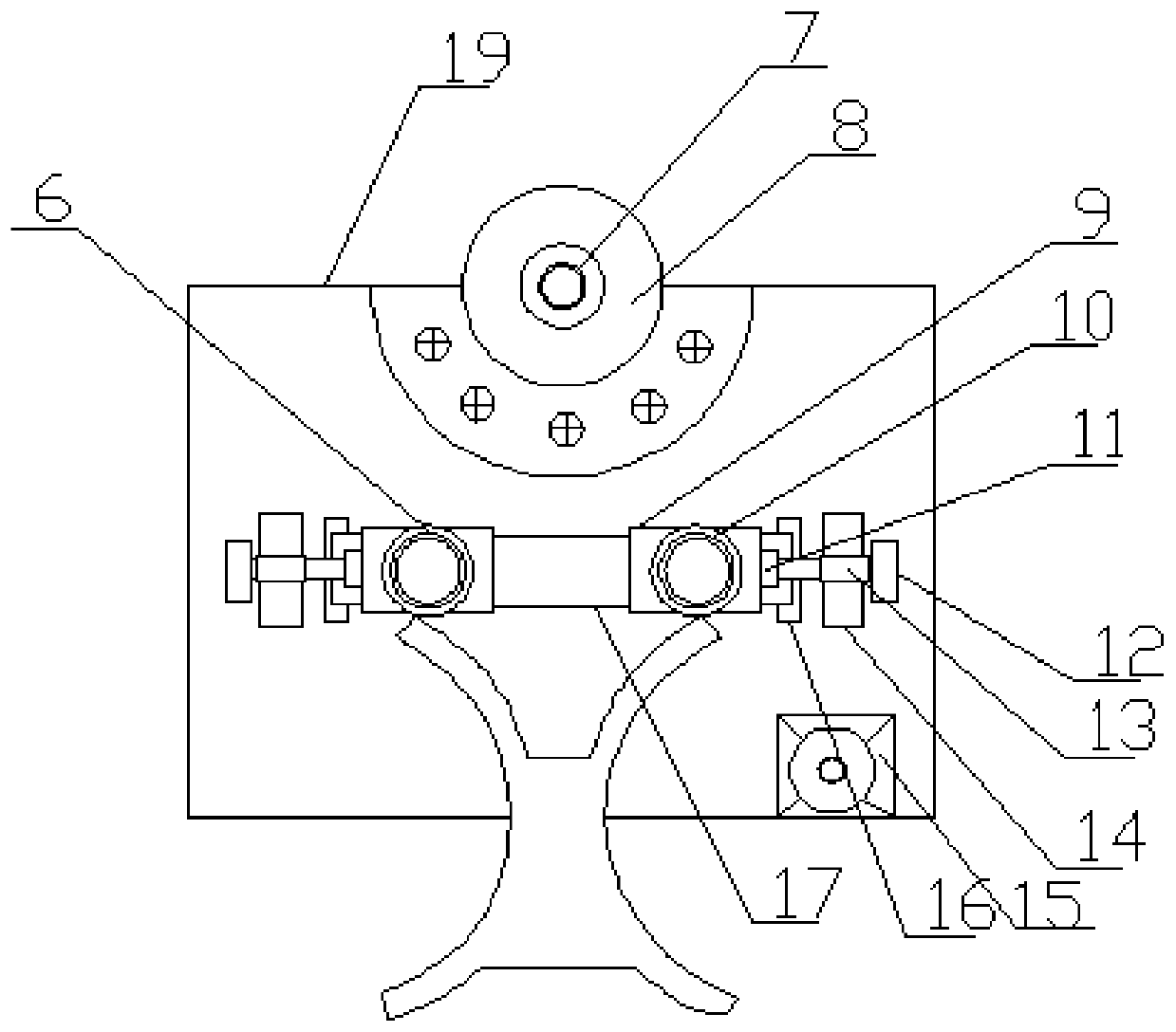 Gear transmission system with convenient adjustment and good using capacity