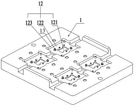 TR module pressing and carrying device and installation method thereof