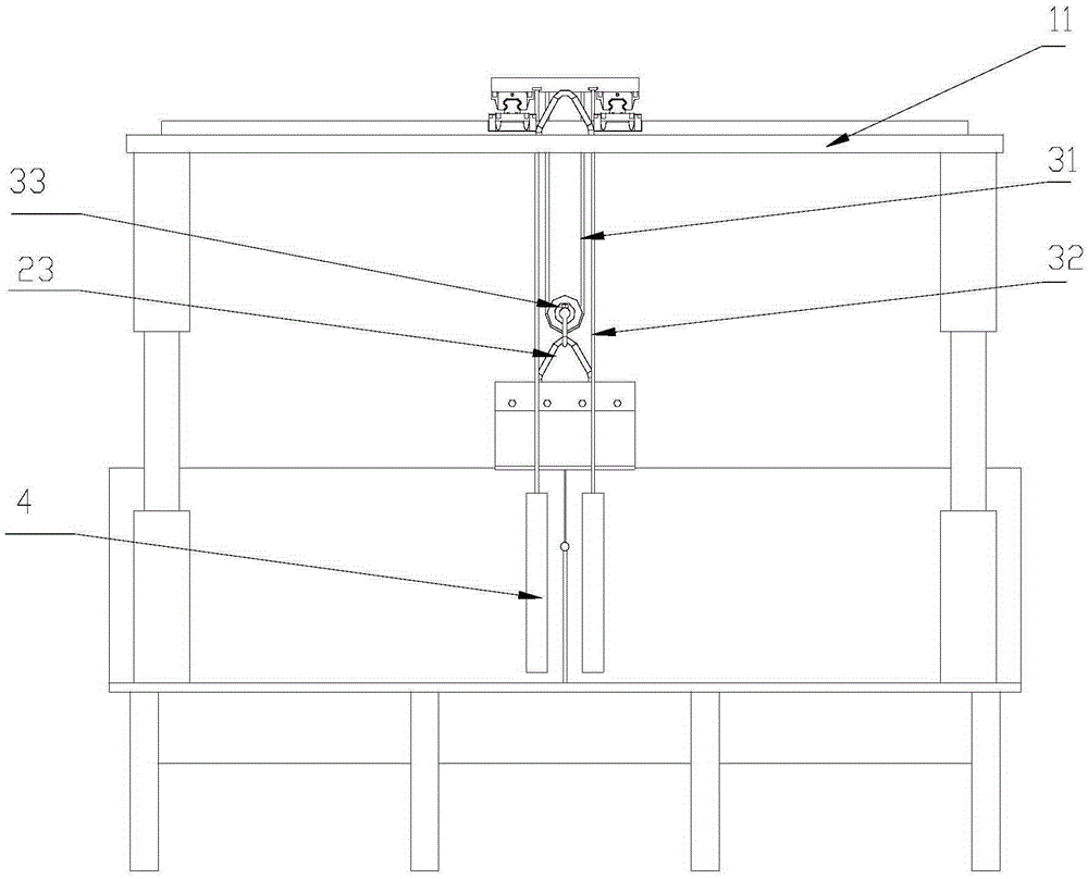 Aluminous thin-wall hull vertical welding seam prestress deformation control method and device