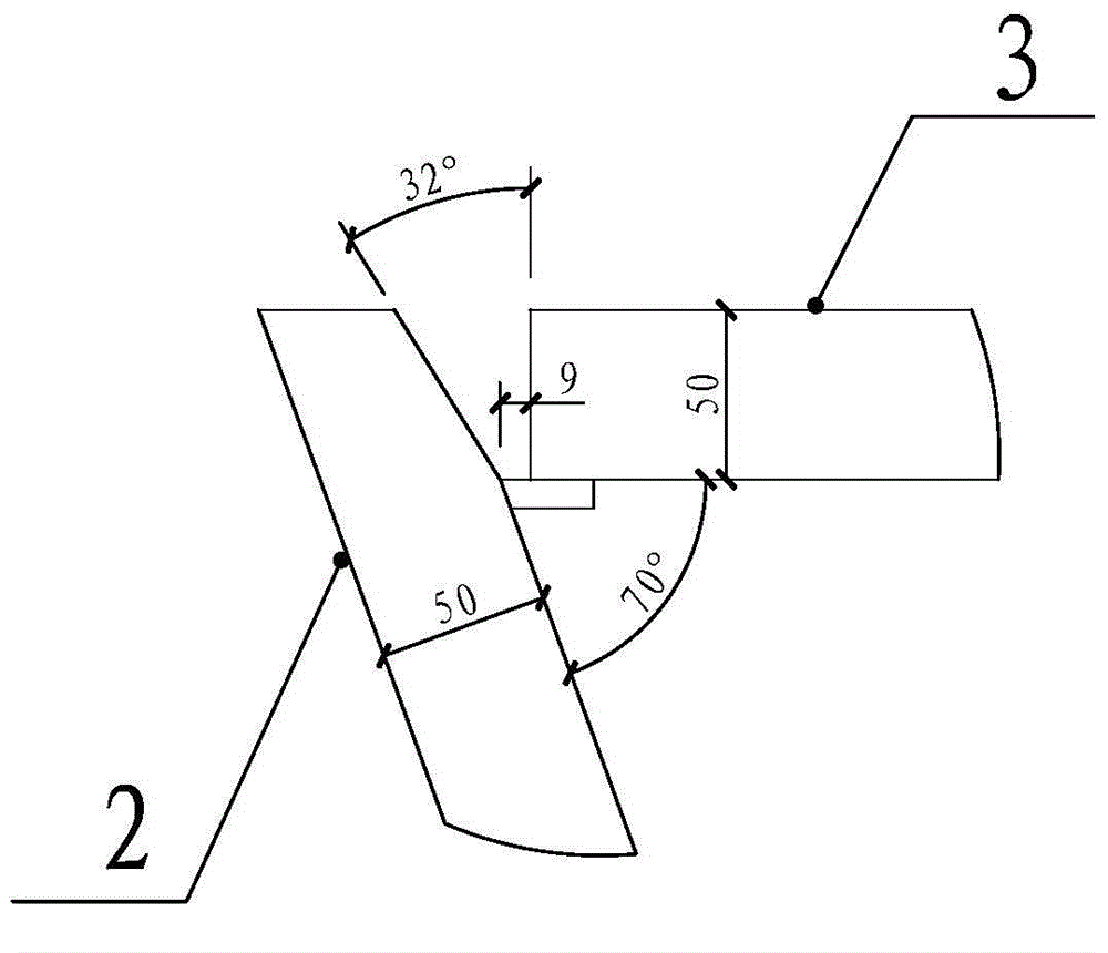 Double-diamond-shaped connecting structure