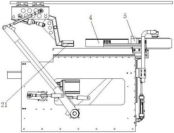 Material conveying method for prefabricated bag packing machine