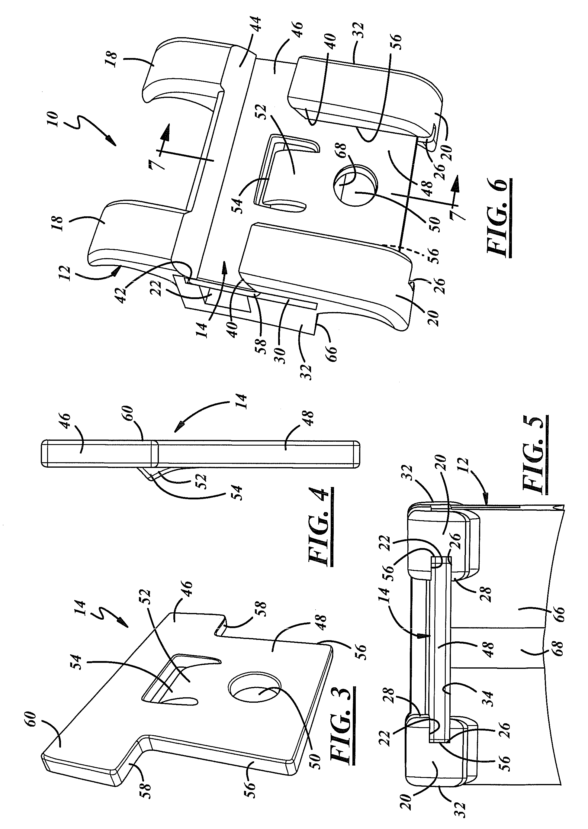 Self-ligating orthodontic bracket