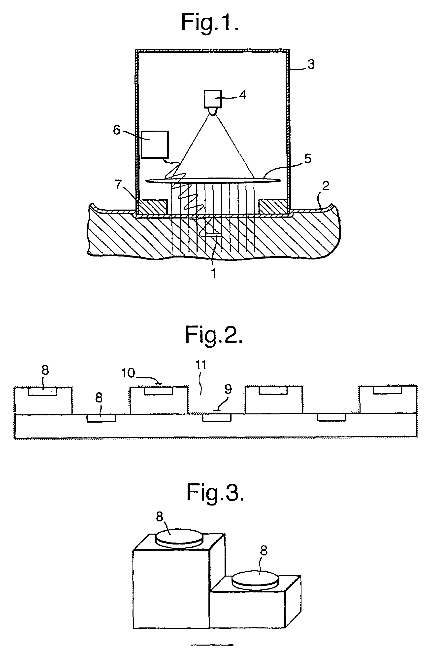 Method and device for monitoring analyte concentration by optical detection