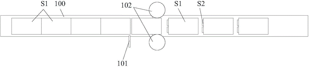 Cigarette packet conveying device of cigarette packaging machine