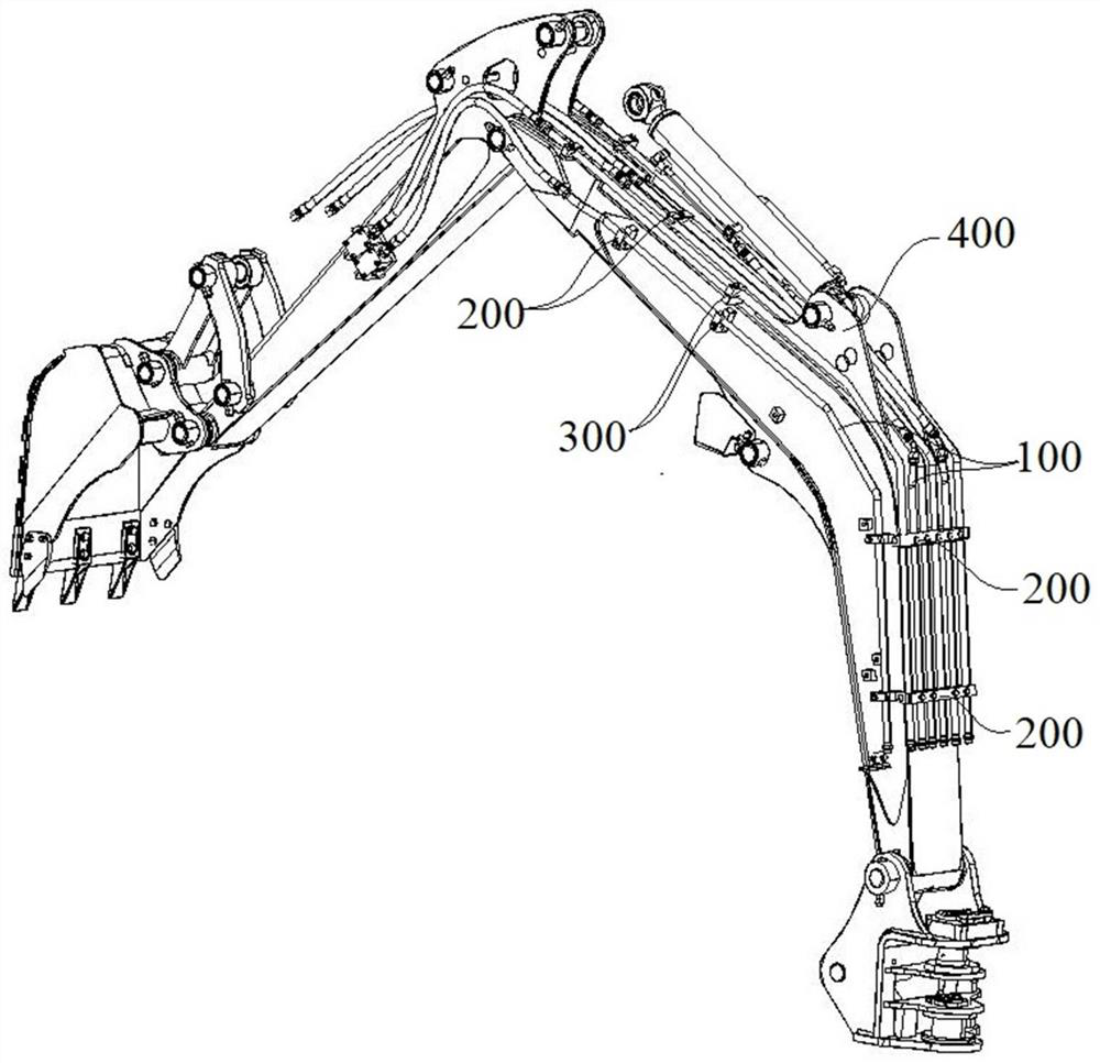 Cantilever crane, method for fixing hydraulic pipe on cantilever crane and operation machine