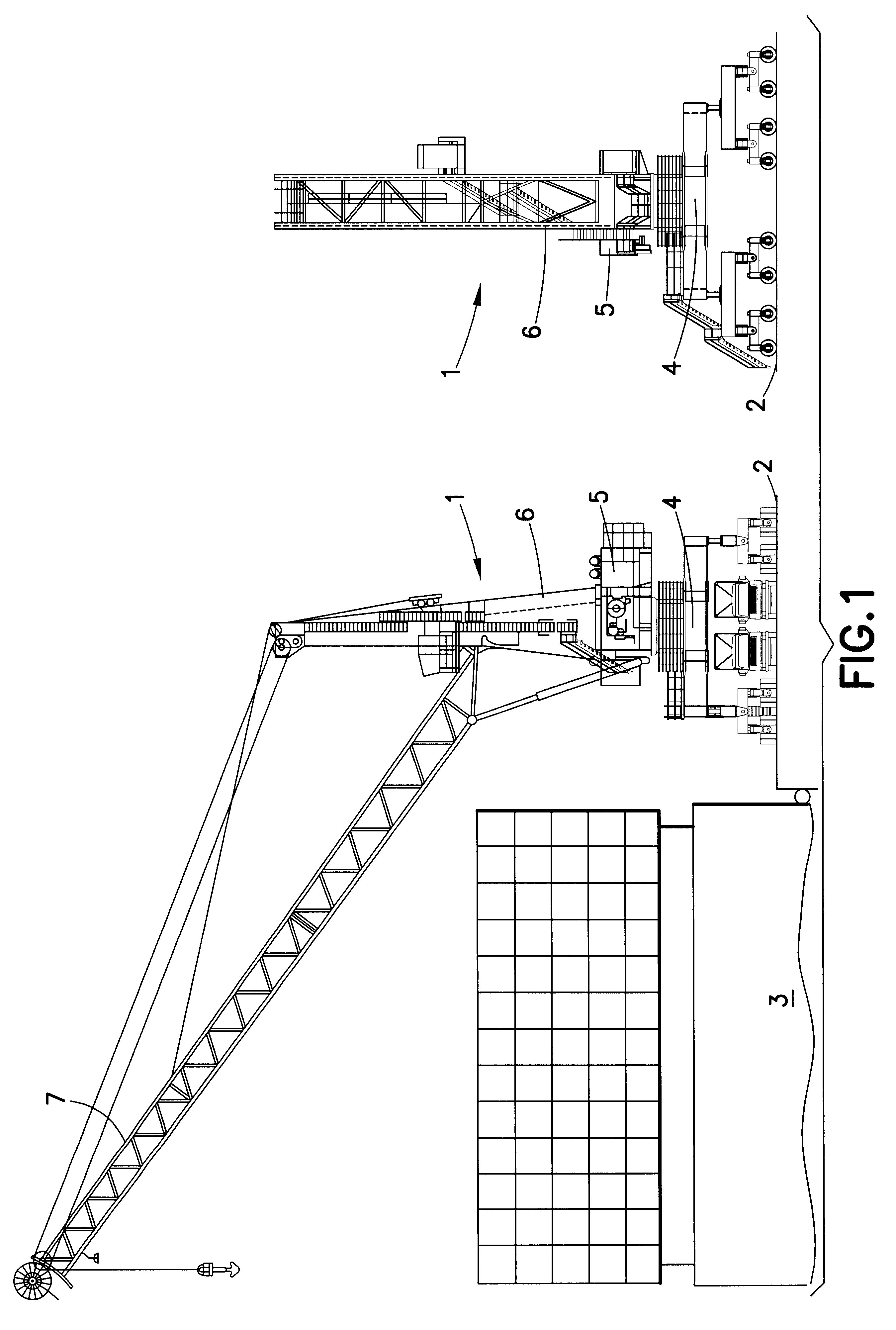 Mobile harbor crane for the combined handling of containers and bulk materials