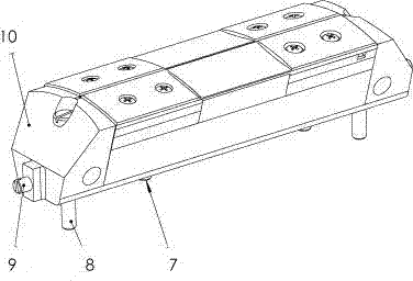 Magnetic leakage corrosion track detector for inner wall of pipeline