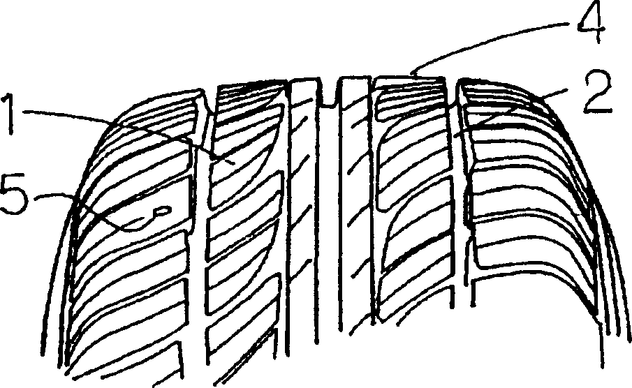 Tire with rotation period indication hole, and method of indicating tire rotation period