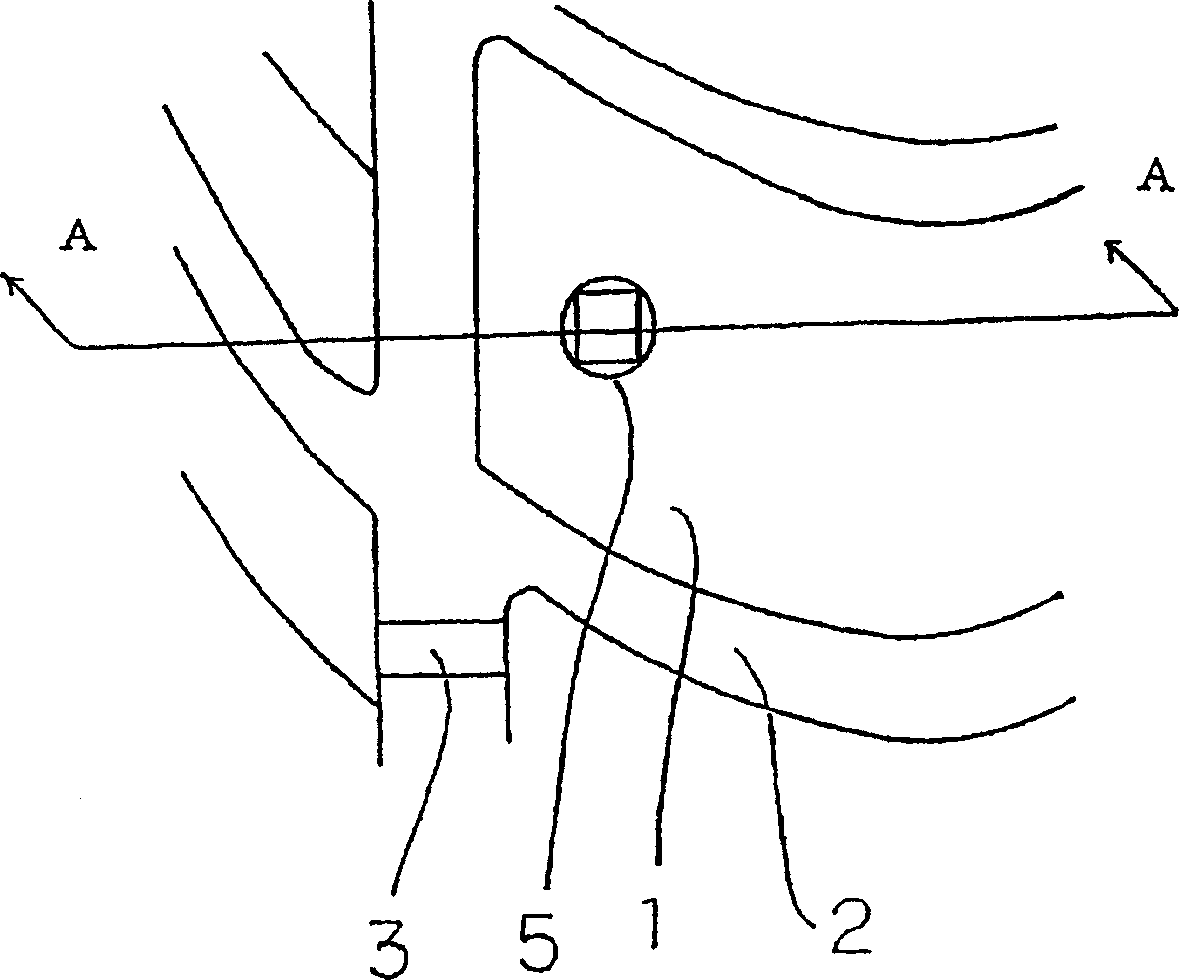 Tire with rotation period indication hole, and method of indicating tire rotation period