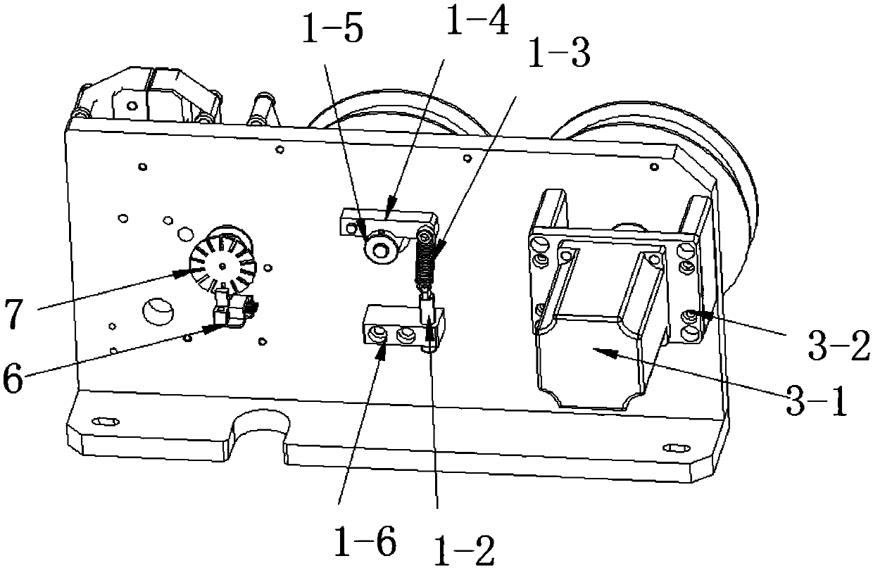 Horizontal glue valve glue wiping mechanism