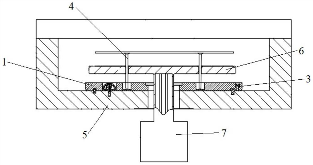 Leveling device and reaction chamber