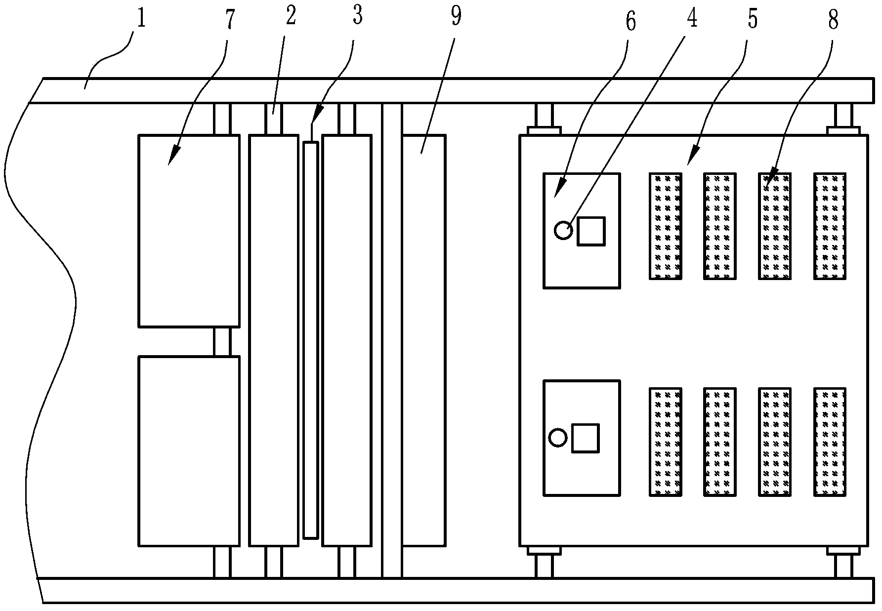 Plastic body folding machine