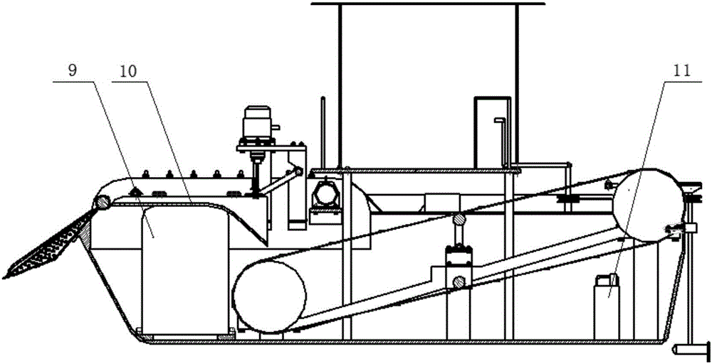 Floating kelp harvesting machine