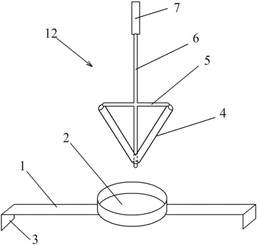 Fish culturing device simulating fish-tank raining effect