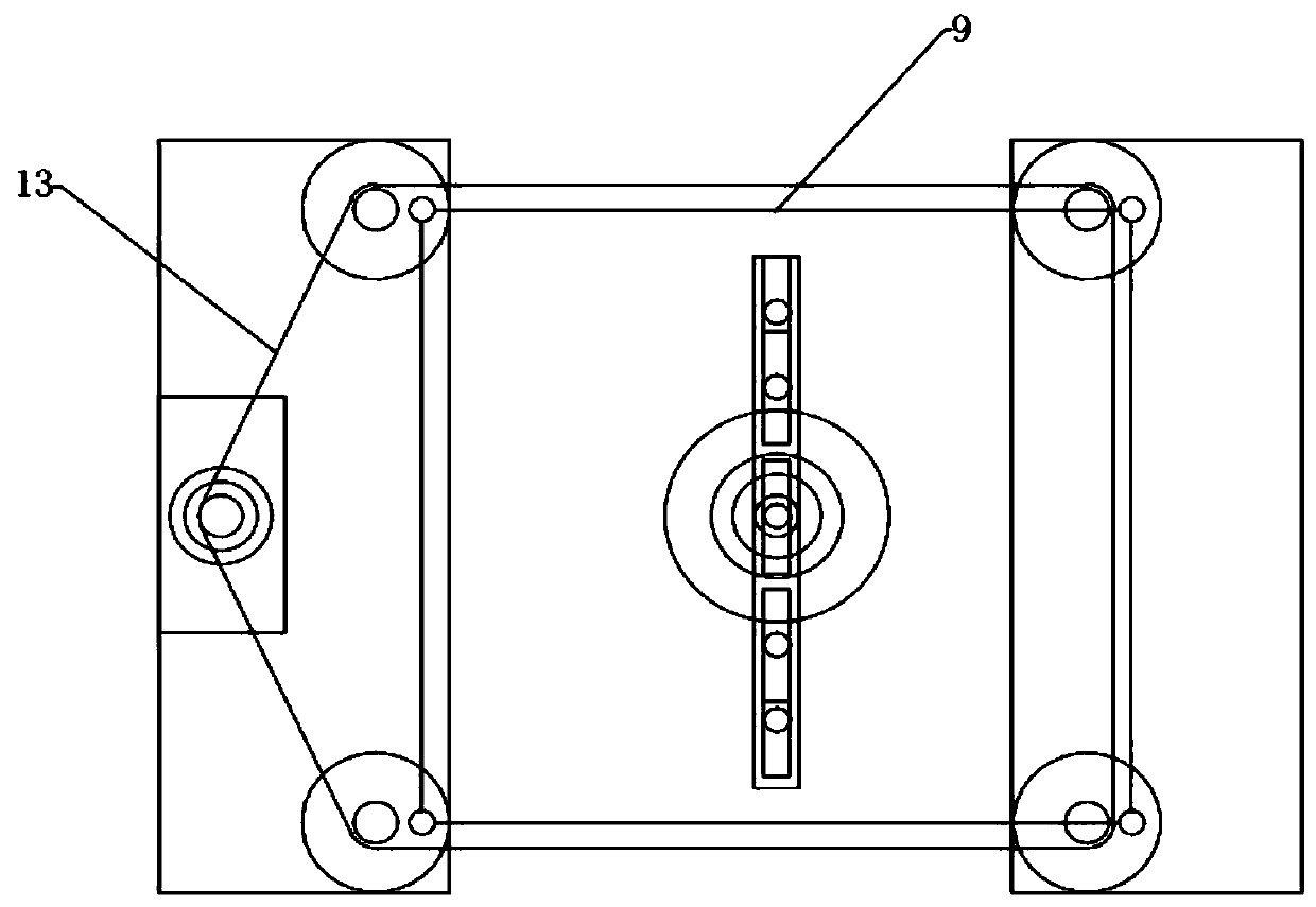 A sorting and collecting device for feed crushing