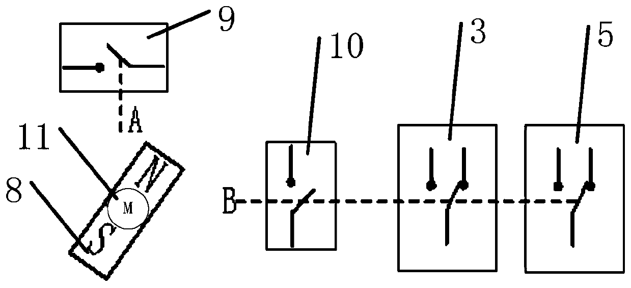 Solar double-battery switching device and switching method