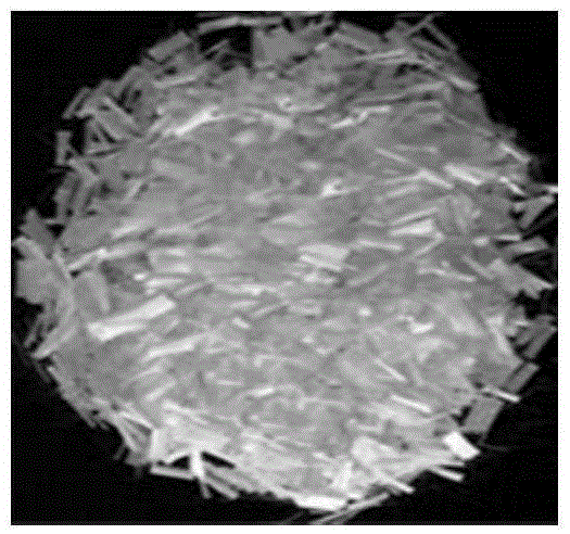 Scattering treatment method for hydrophilic chopped fiber for fracturing