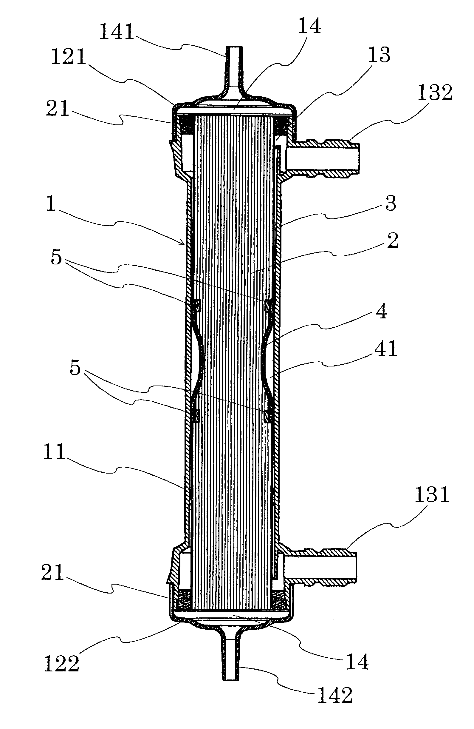 Dialyzer and method for manufacturing the same