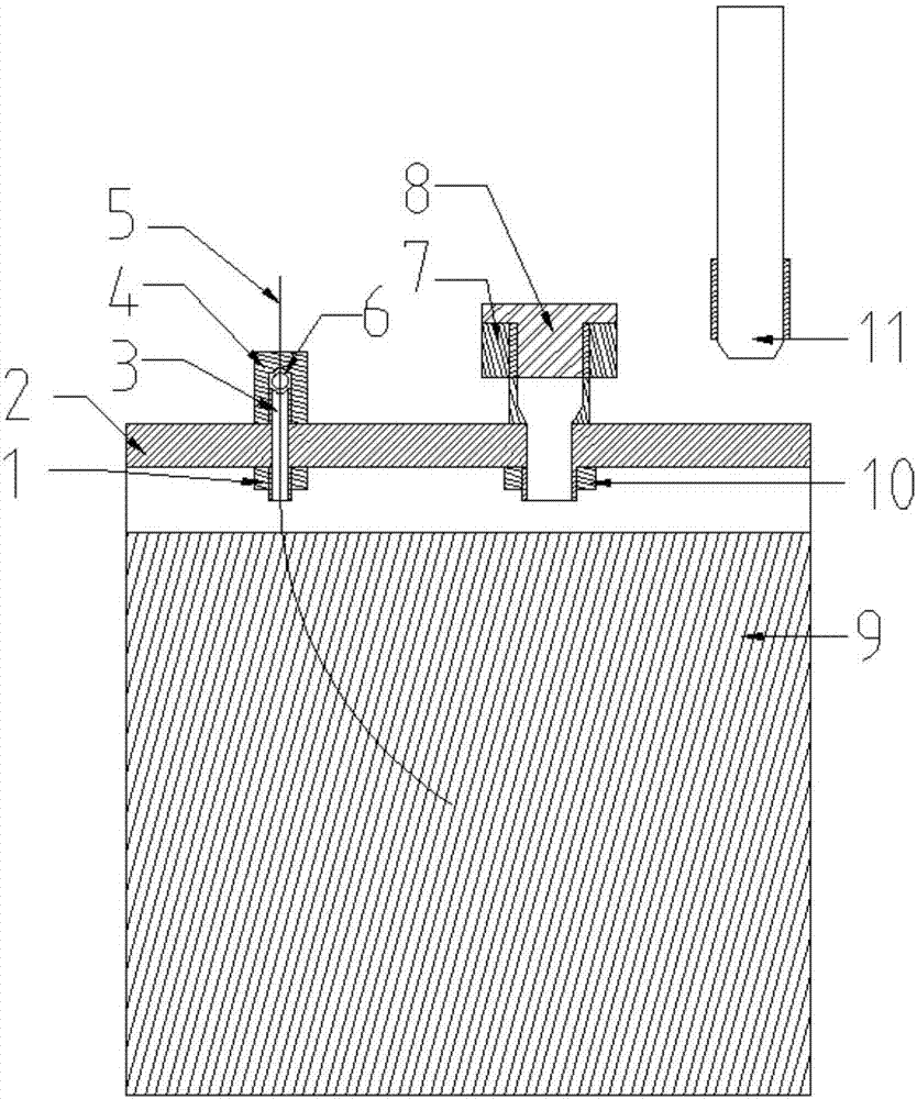 Device for monitoring changes of internal temperature and pressure of large lithium ion battery in thermal runaway occurrence and development processes