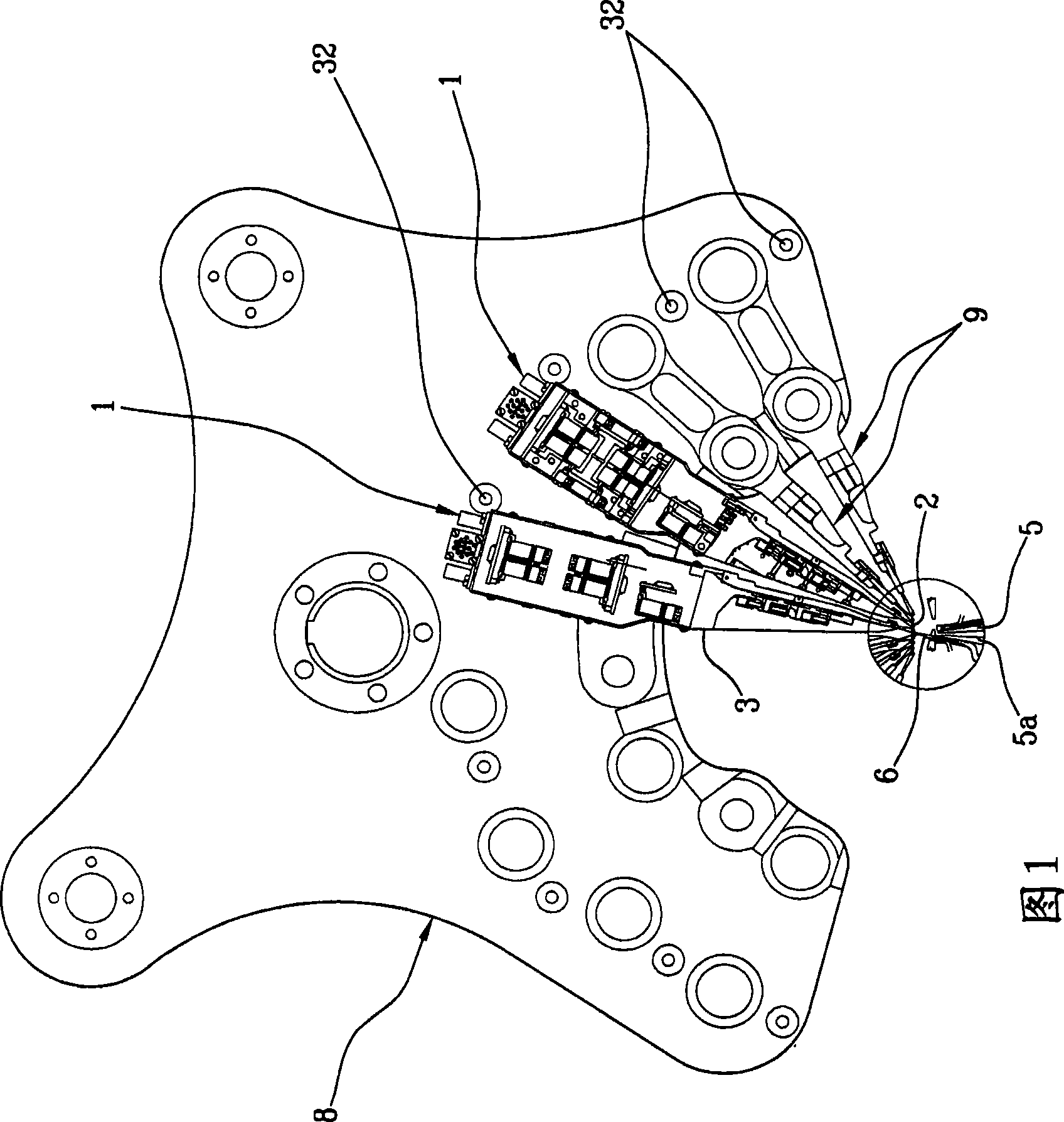 Jacquard device to selectively shift thread guides in a textile machine