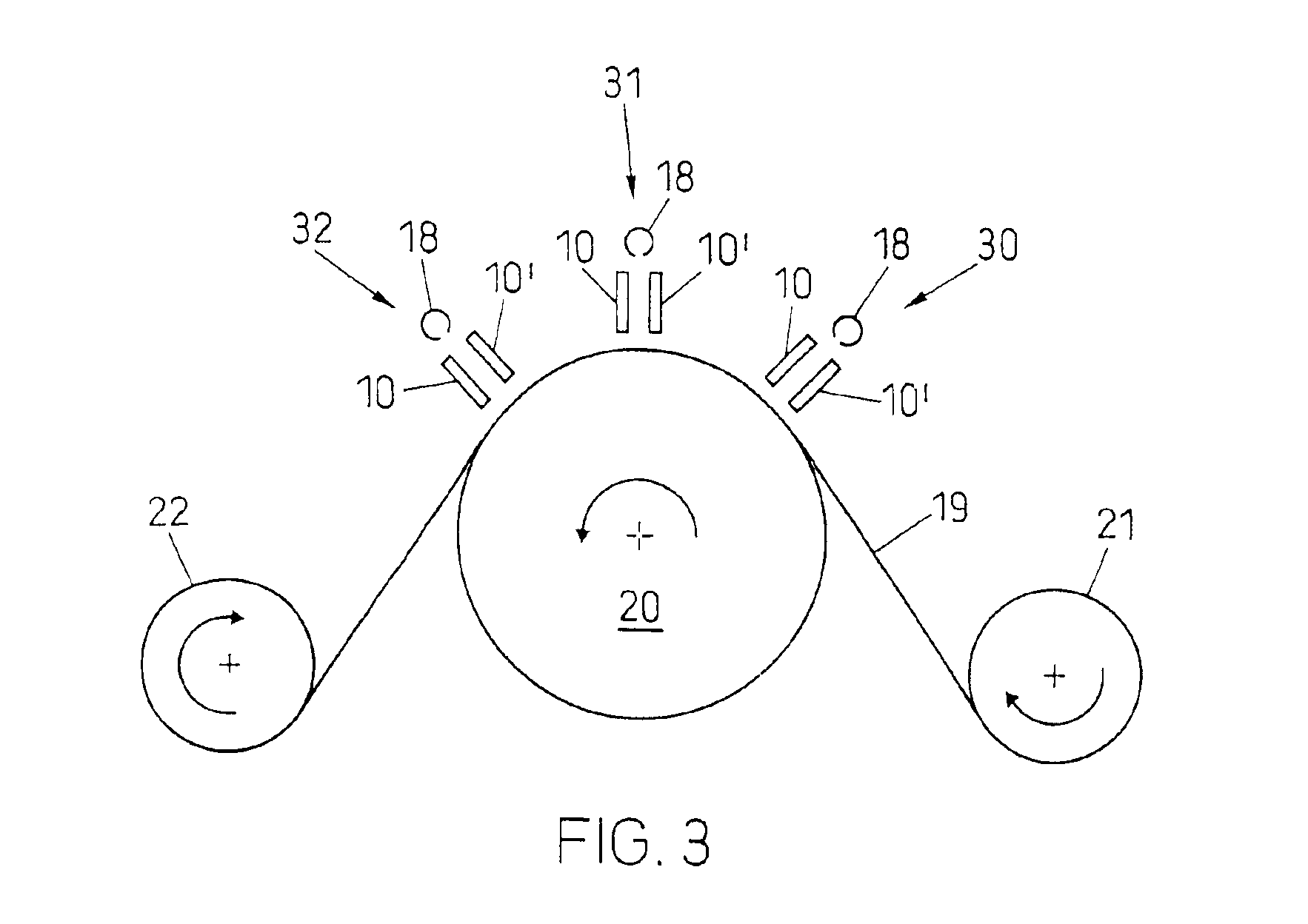 Method and device for treating surfaces using a glow discharge plasma