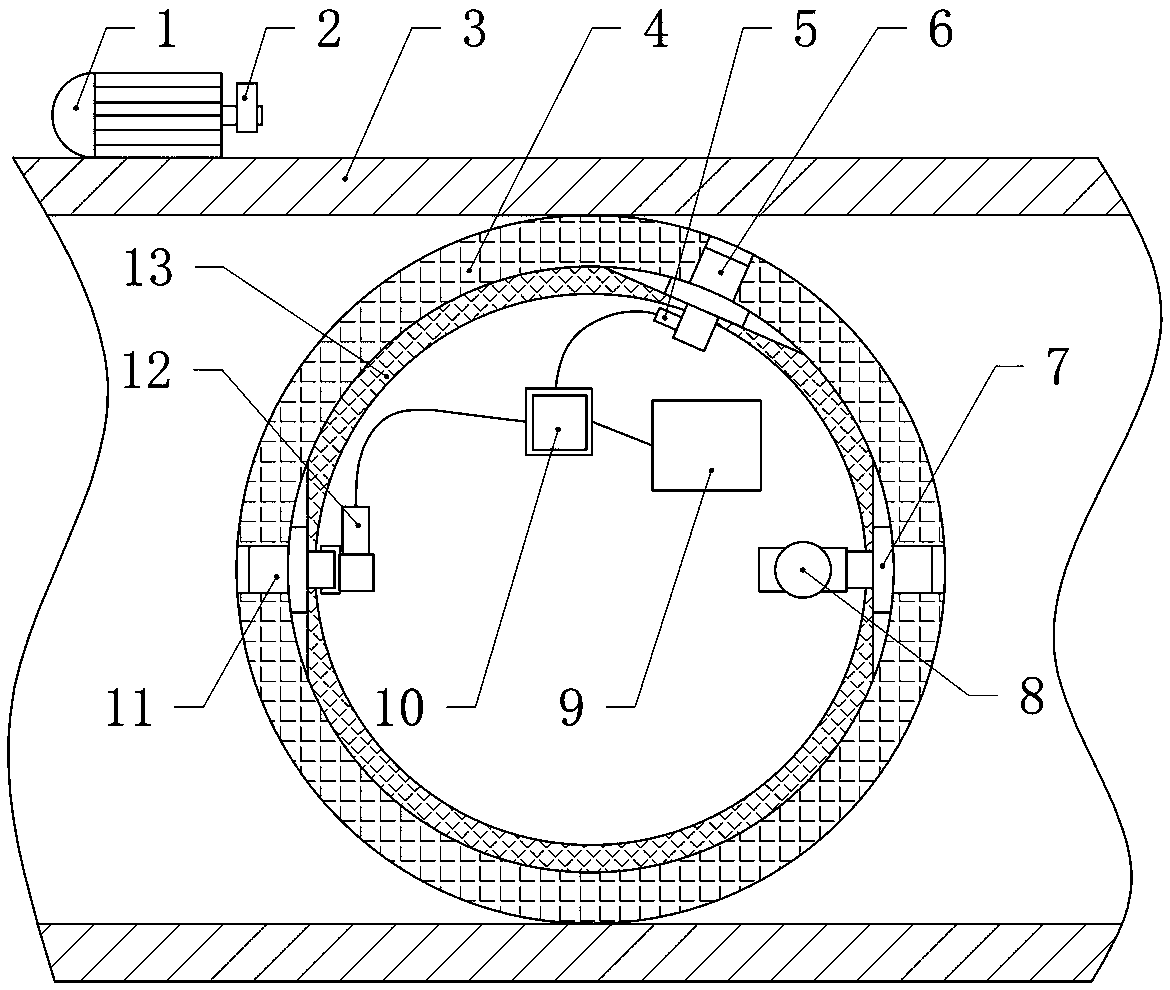 A variable-diameter spherical pipe cleaner