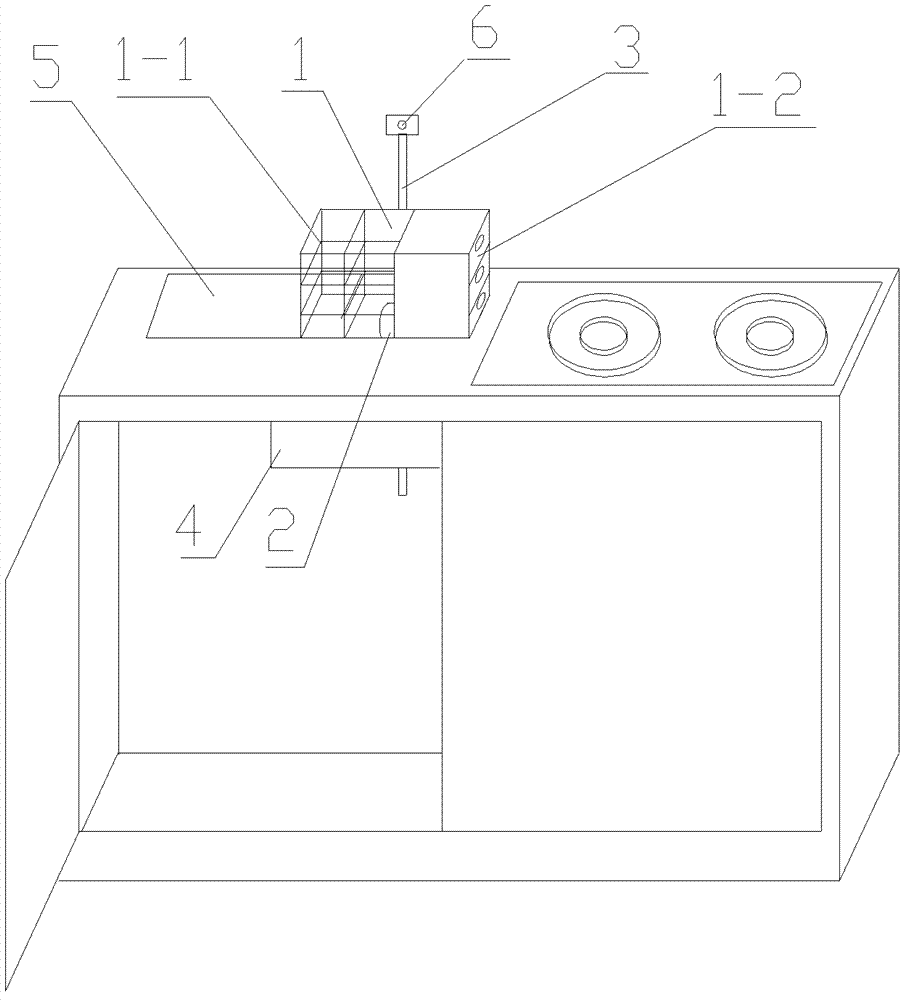 Automatic-lifting seasoning disc in integrated cupboard and application thereof