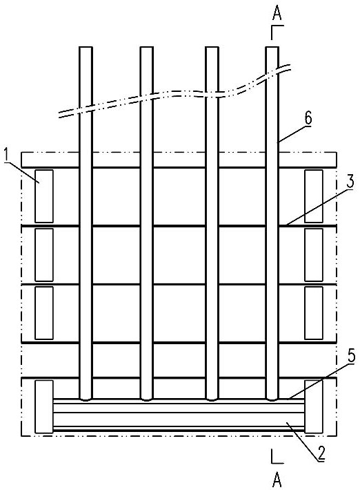 Method for reducing negative pressure at bottom of plane gate and plane gate structure thereof