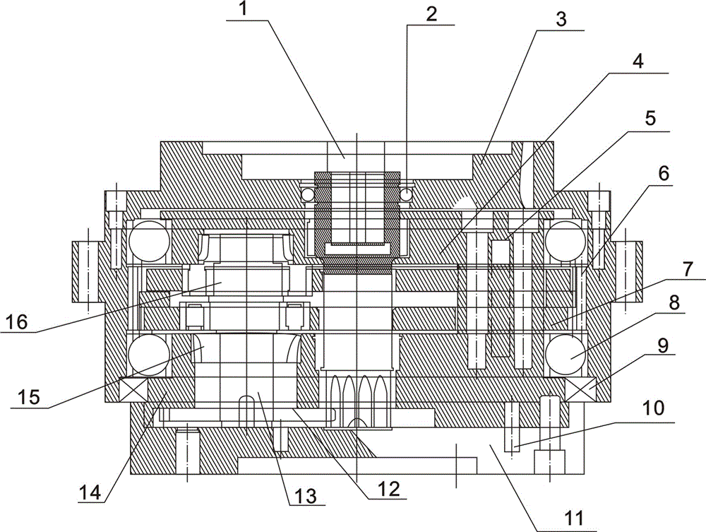 Reduction gear with combination of gear change structure and eccentric cycloidal roller pin gear change structure