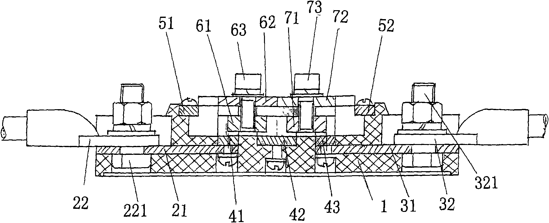 Ship degaussing winding ampere-turn adjusting device