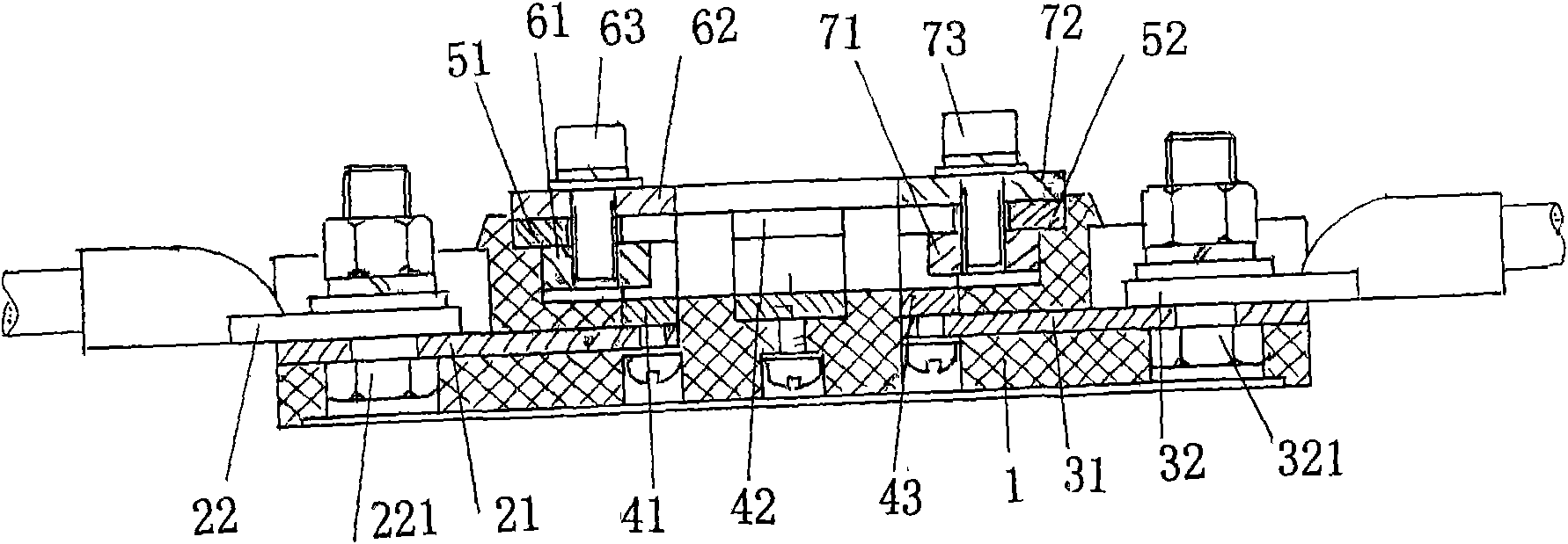 Ship degaussing winding ampere-turn adjusting device