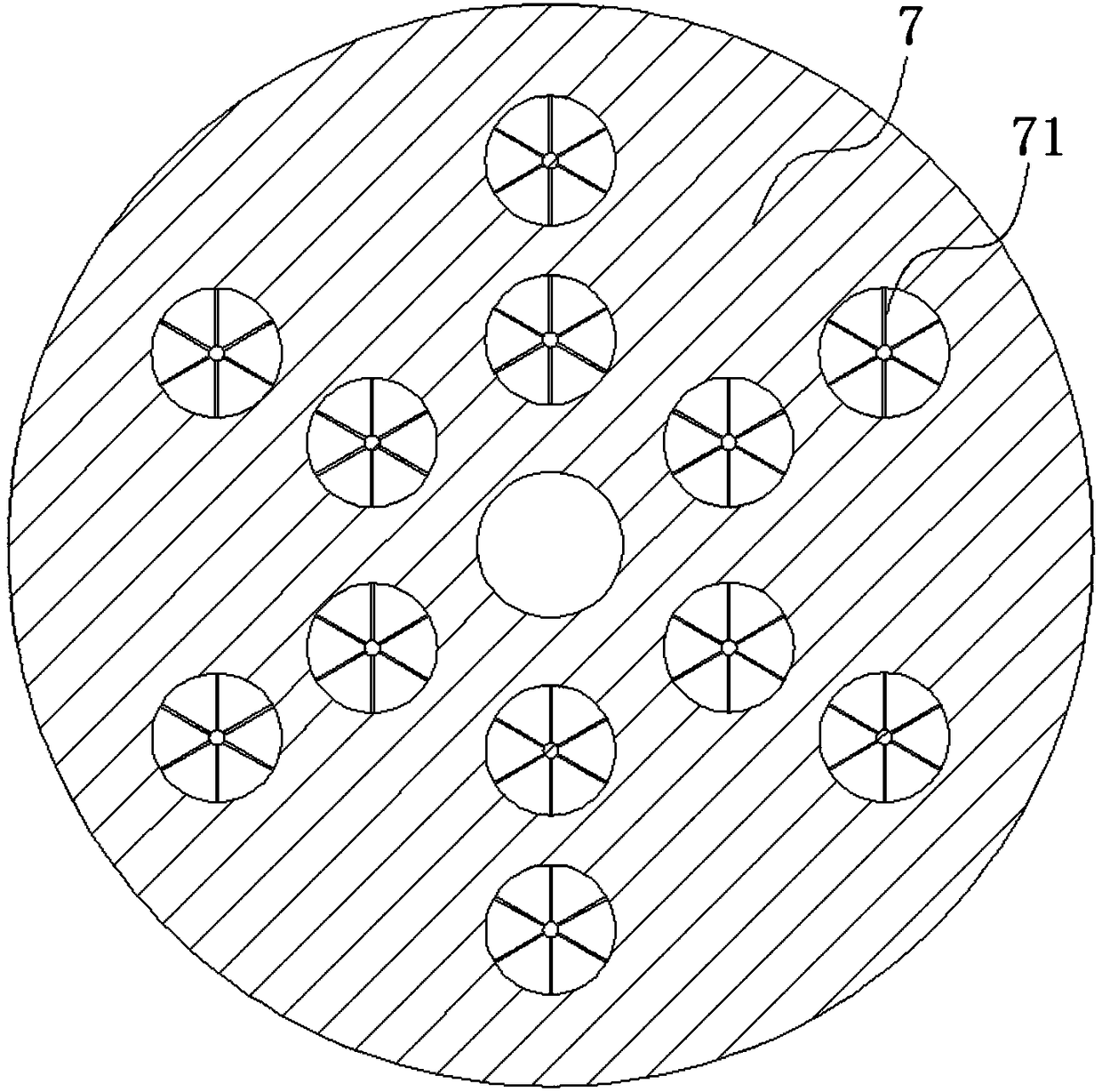 Anti-clogging septic tank