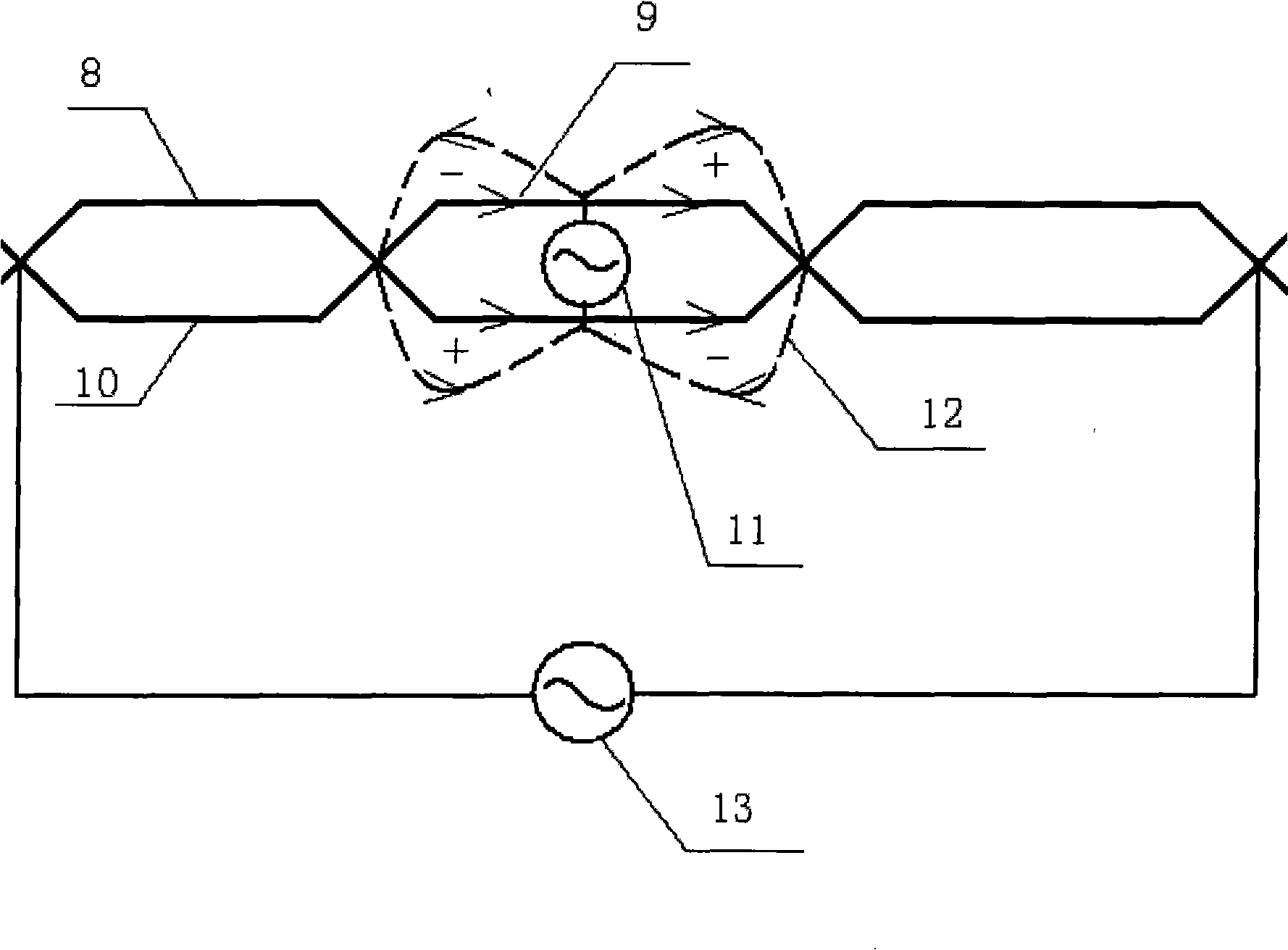 A device for covering surface of melting wires, poles and insulators in transmission line with ice