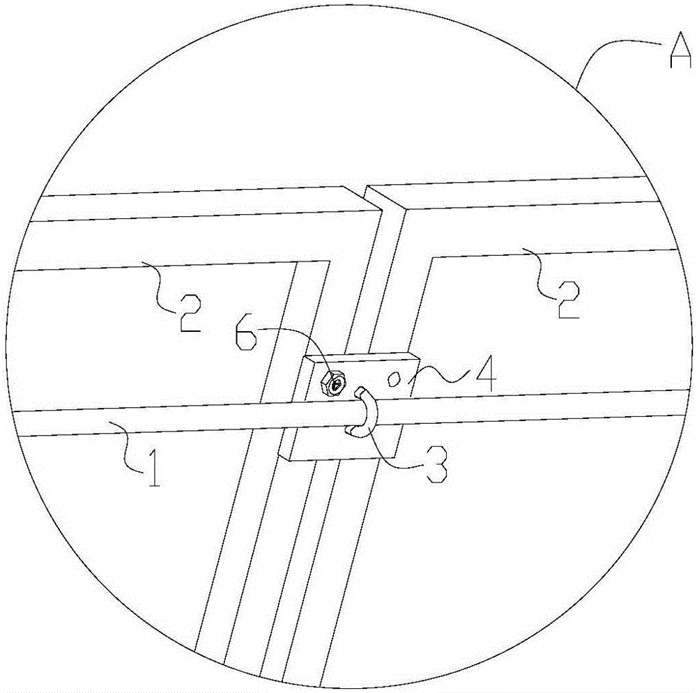 A flexible bracket fixing structure