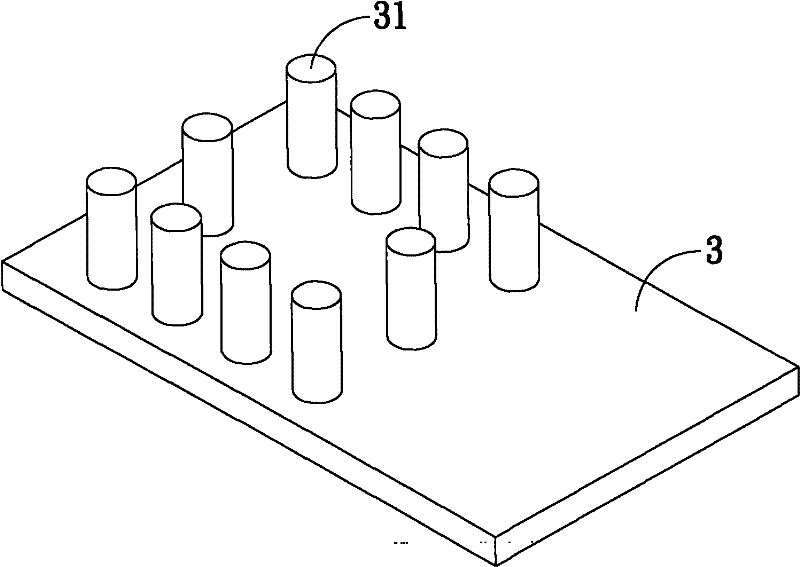 Communication device and circuit board structure thereof