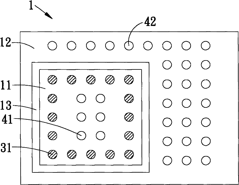 Communication device and circuit board structure thereof