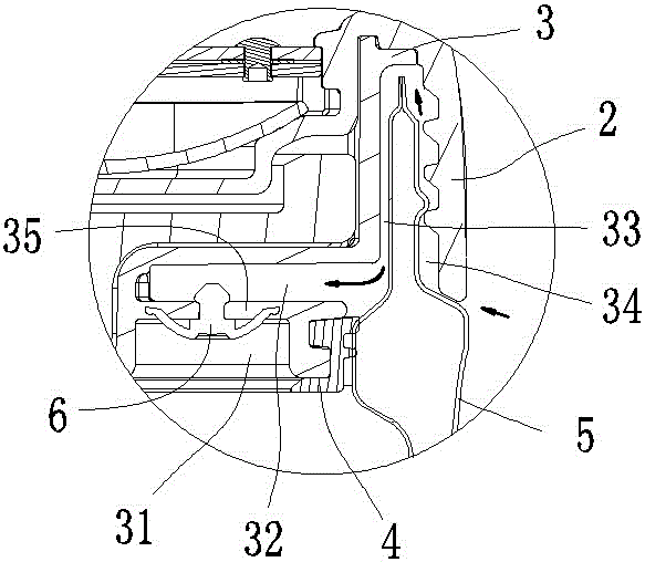 Vessel capable of releasing negative pressure automatically