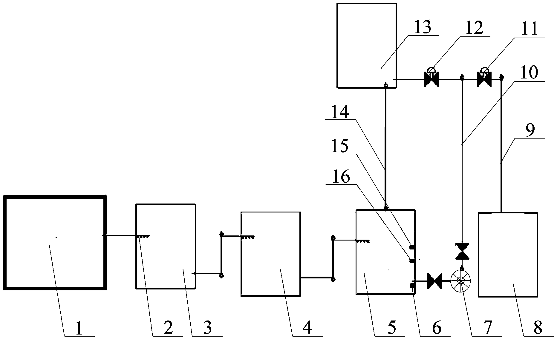 Zero-pressure condensed water recovery and reuse device for exhaust steam refrigerator