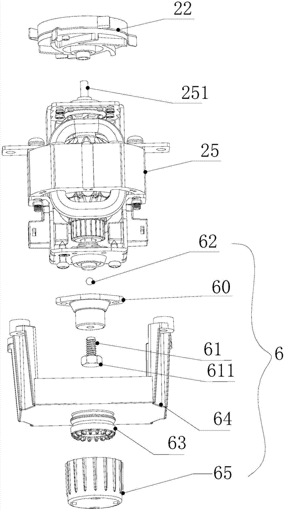 Regulating device for regulating fineness of ground coffee and coffee grinder