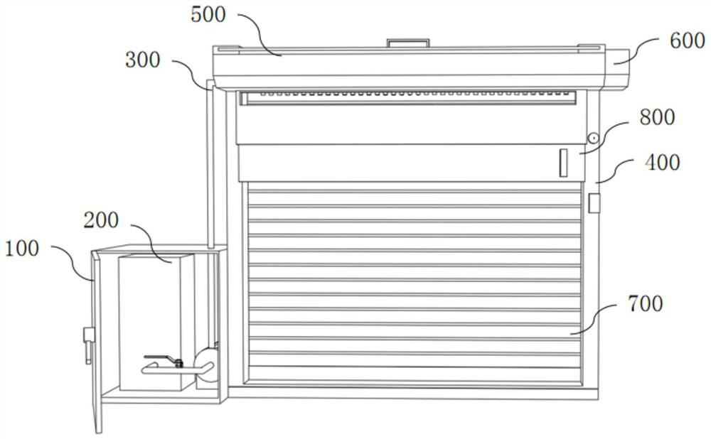 Fireproof roller shutter security door with fire extinguishing mechanism