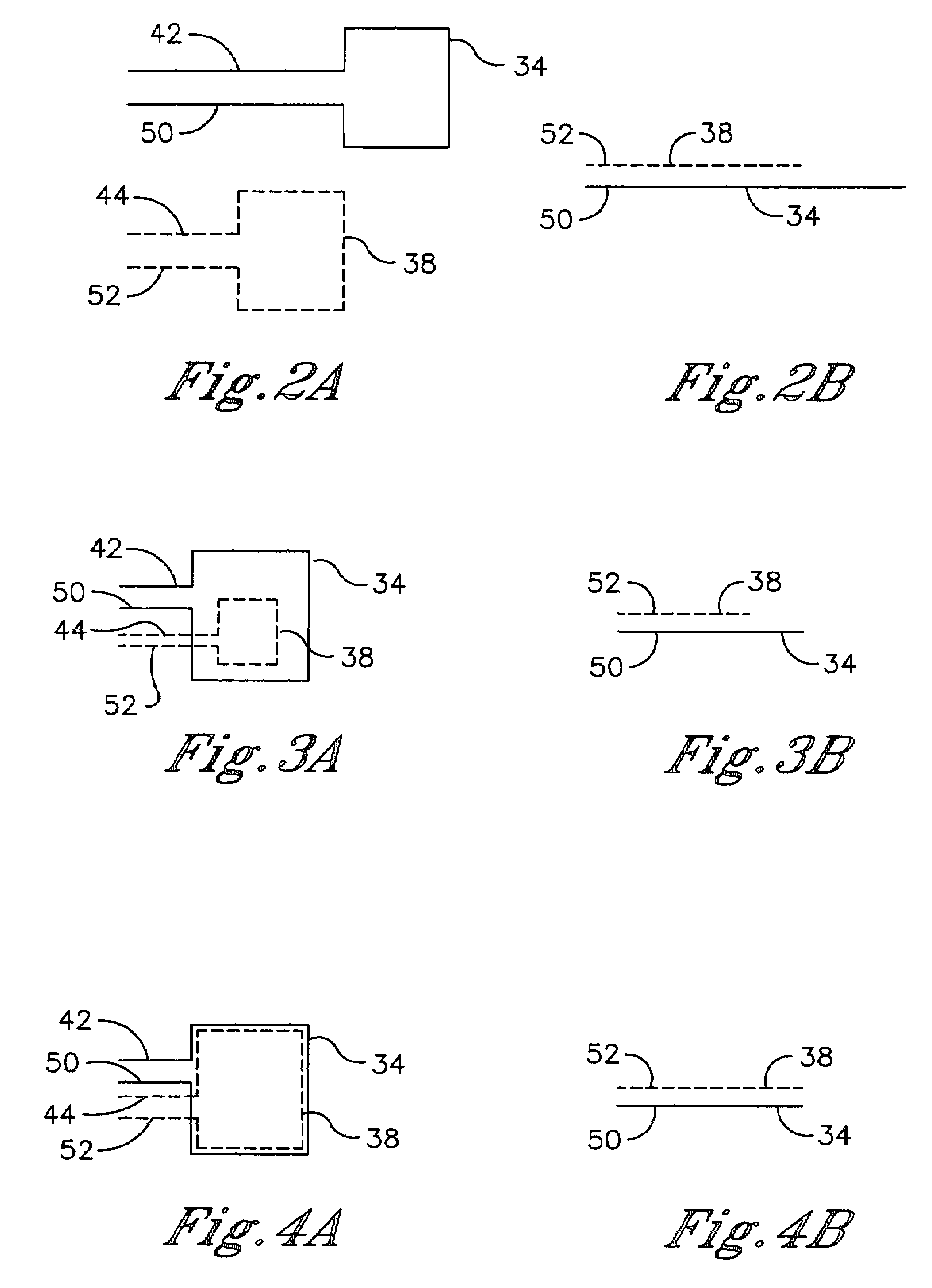 Antenna array for an RFID reader compatible with transponders operating at different carrier frequencies