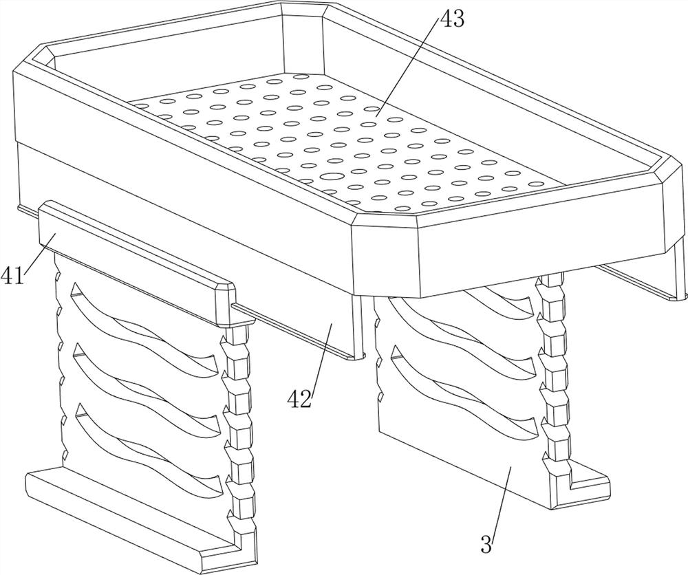 Flour cake screening and removing device