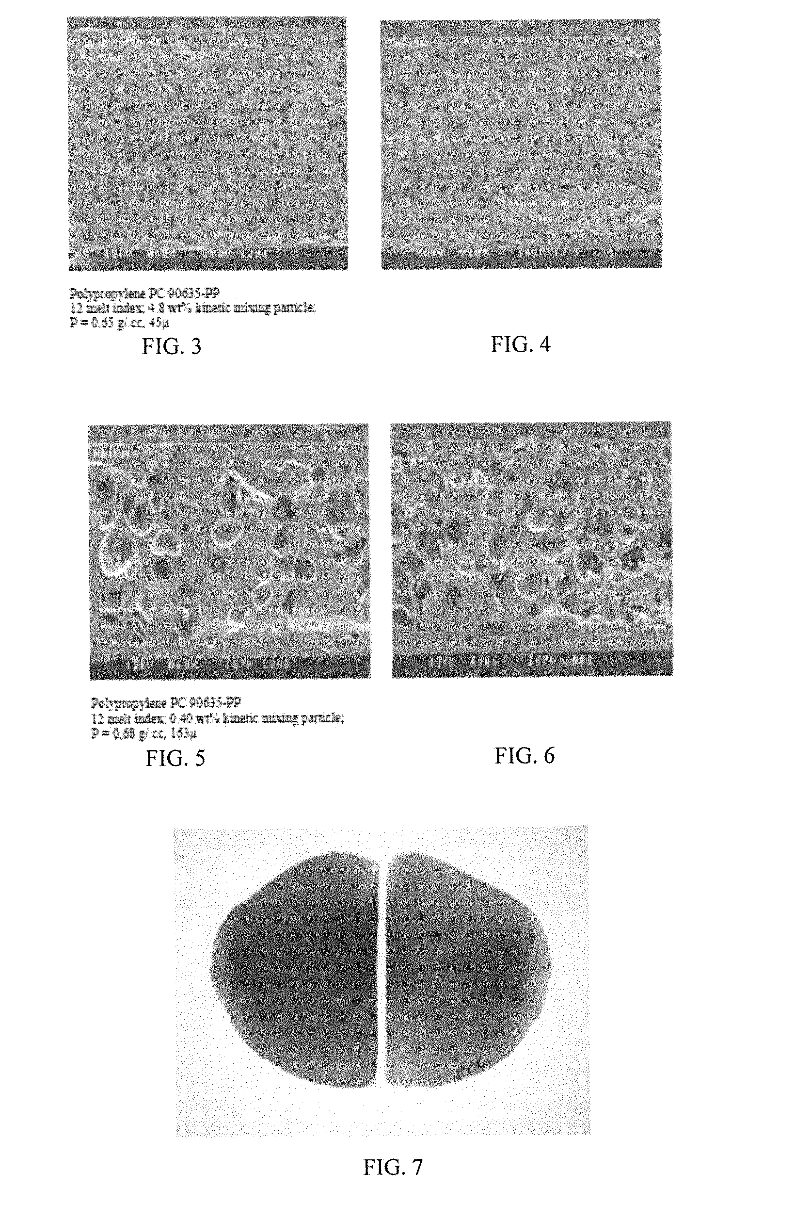 Enhanced boundary layer heat transfer by particle interaction