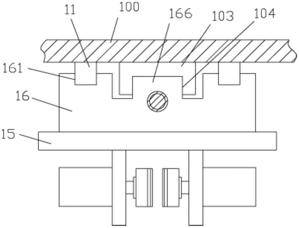 A negative let-off mechanism of warp knitting machine