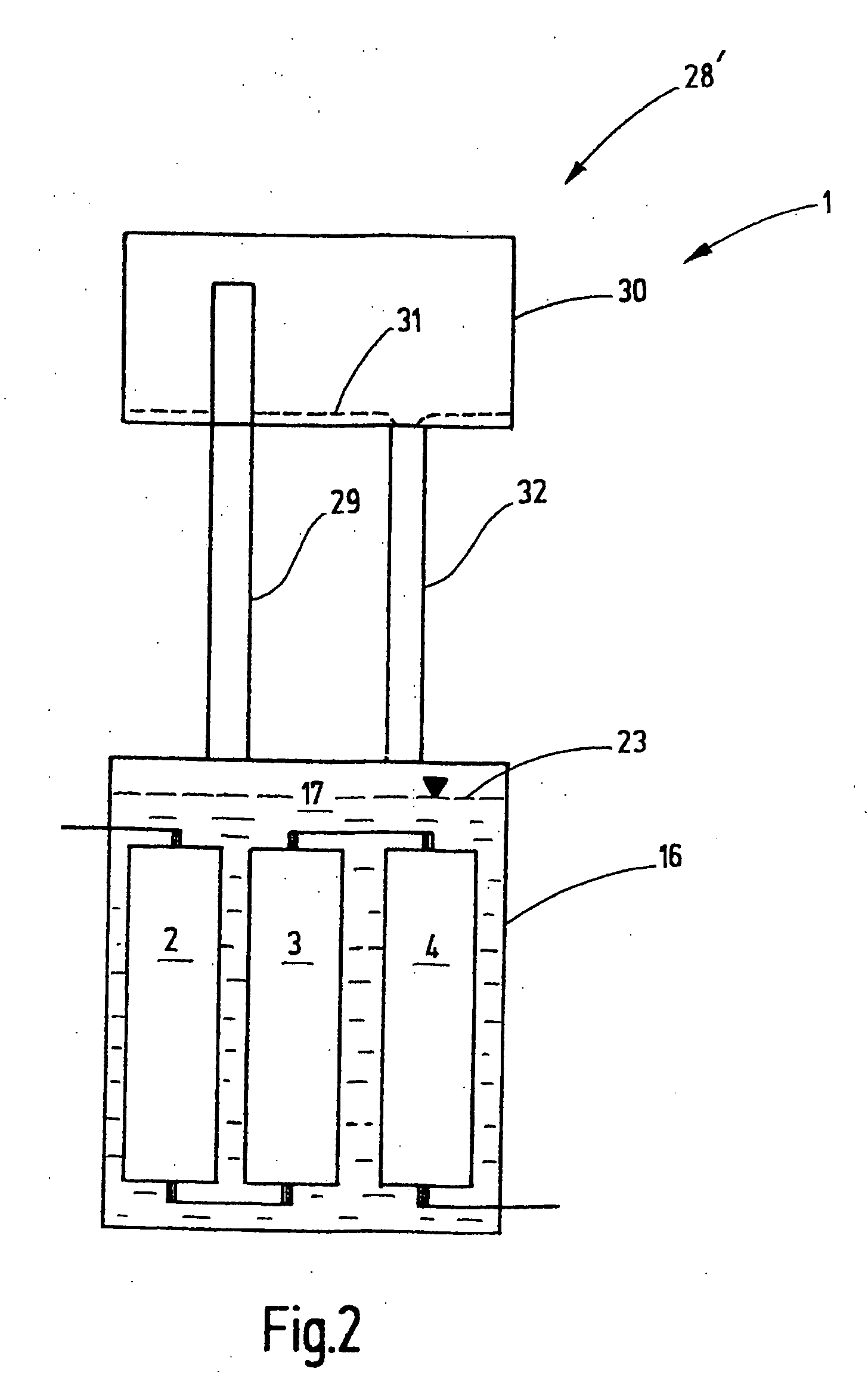 Cooled energy storage device and press including such a device