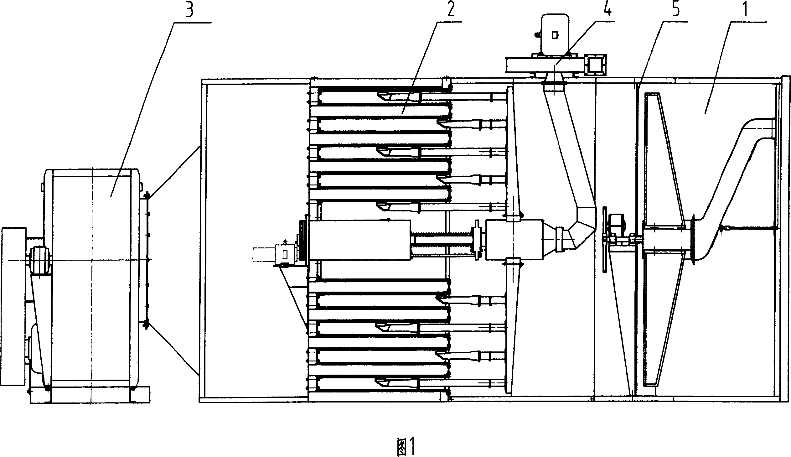 Double-side suction type multi-tube dust filter