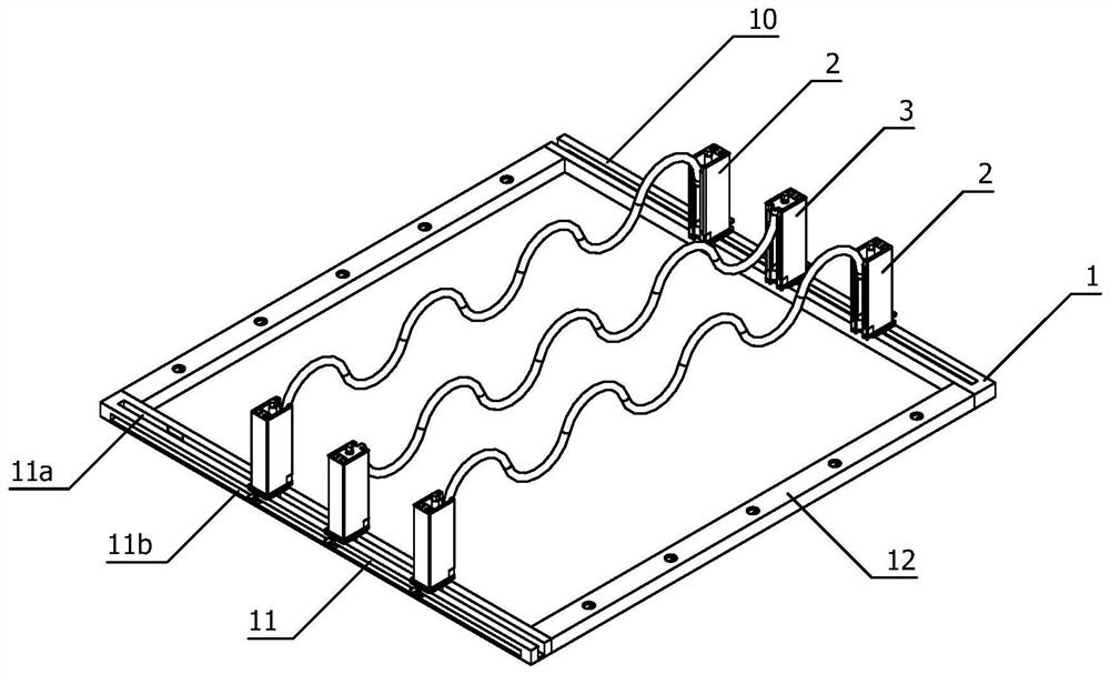 A distribution insulator fixing frame