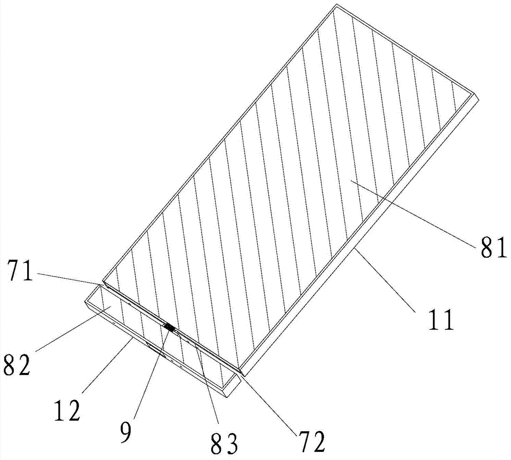 LTE (Long Term Evolution) carrier aggregation antenna of portable equipment with full-metal shell