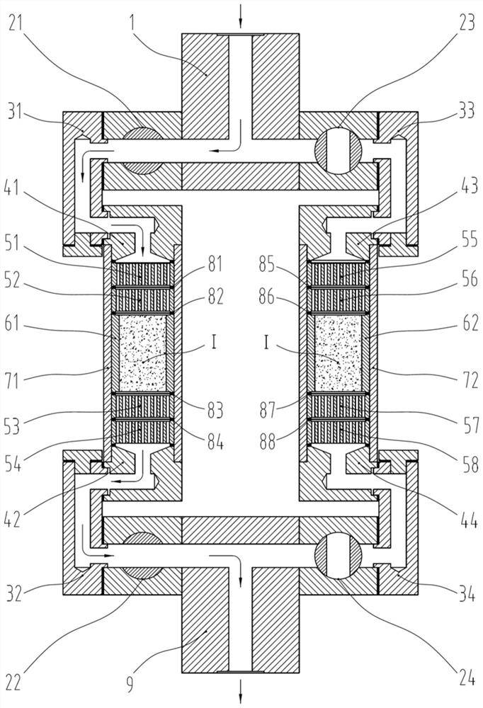 Dual-channel heat state switching mixing filter for preparing mesophase pitch based carbon fibers